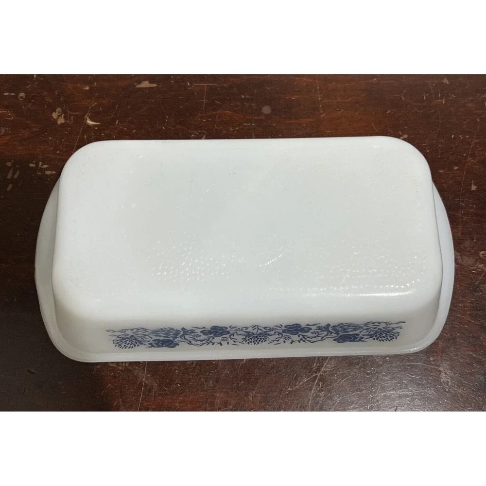 Vintage OvenWare 522-Loaf‎ Pan Milk Glass -White with Blue Clover Print -USA - 2